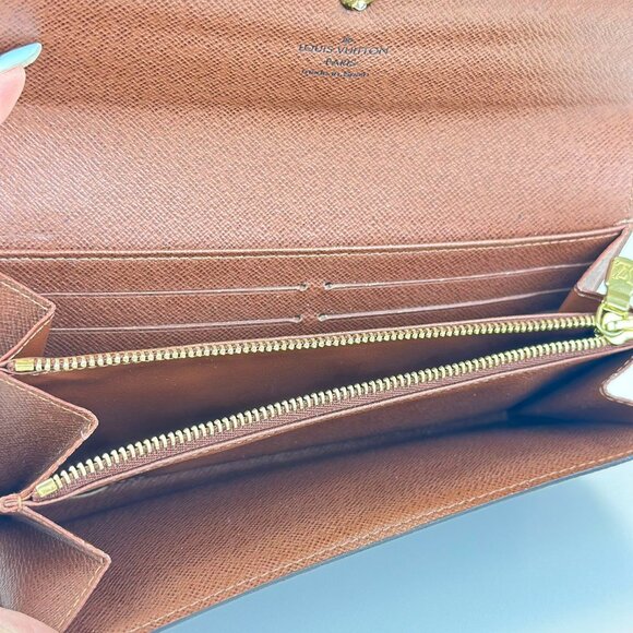 Louis Vuitton Monogram Canvas Wallet - Picture 6 of 6